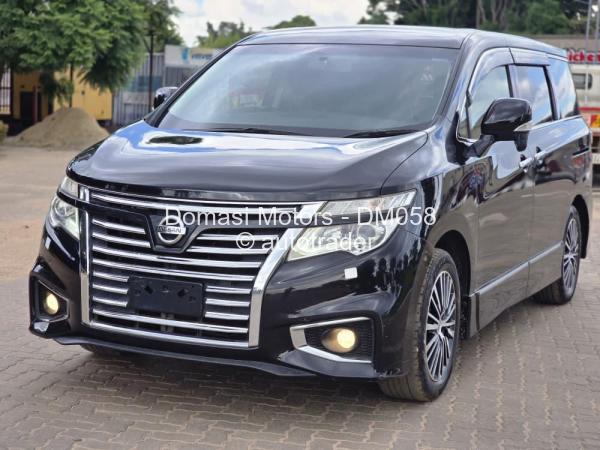 2016 - Nissan  Elgrand