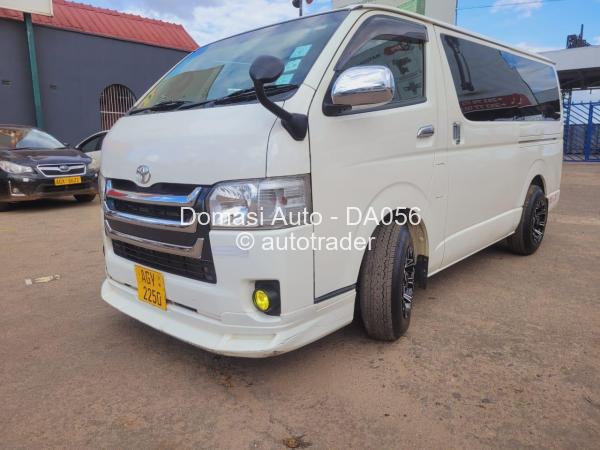 2017 - Toyota  Hiace