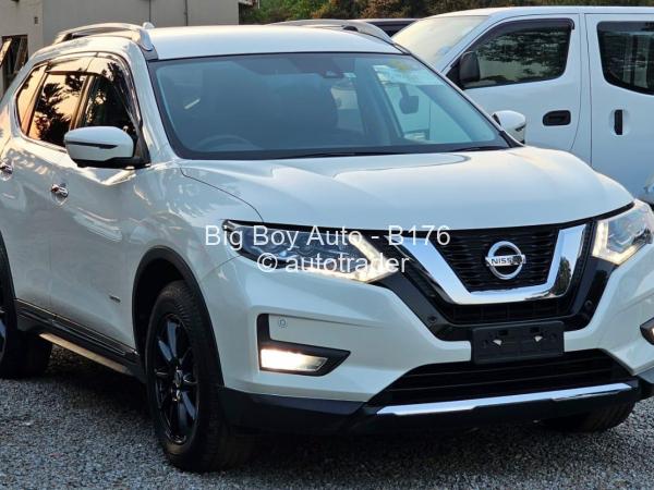 2017 - Nissan  Xtrail