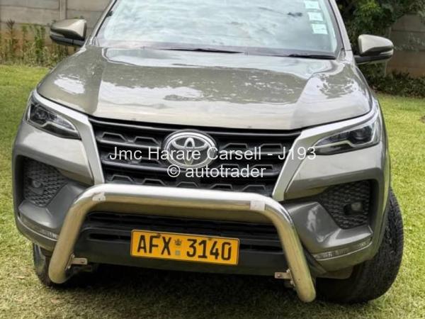 2021 - Toyota  Fortuner