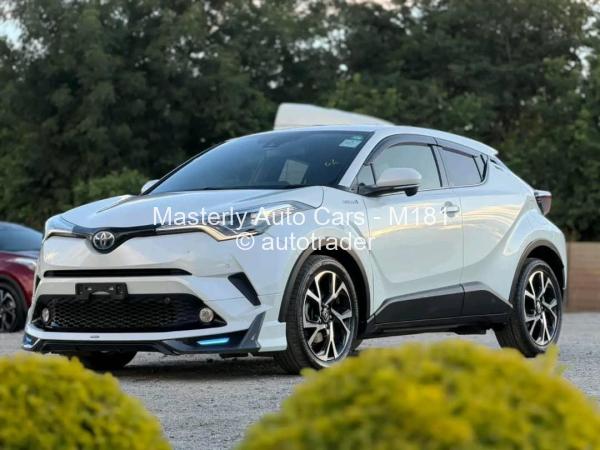 2020 - Toyota  CH-R
