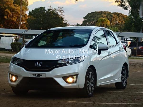 2016 - Honda Jazz