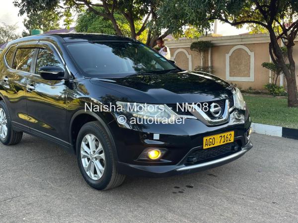 2016 - Nissan  X-Trail