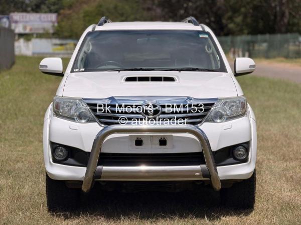 2013 - Toyota  Fortuner
