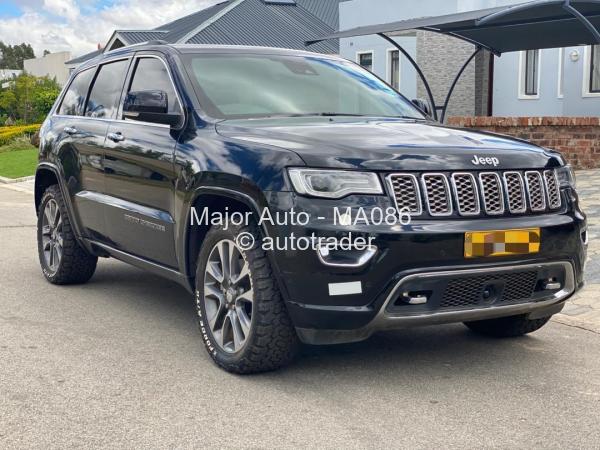 2019 - Jeep  Grand Cherokee