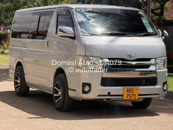 2016 - Toyota  Hiace