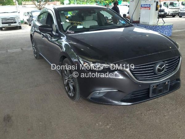 2017 - Mazda  Atenza