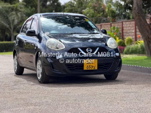 2015 - Nissan  March