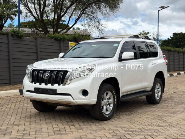 2015 - Toyota  Land Cruiser Prado