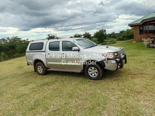 2009 - Toyota  Hilux