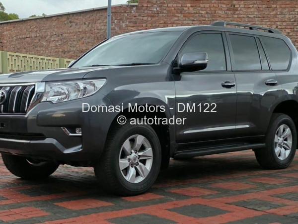 2022 - Toyota  Land Cruiser Prado