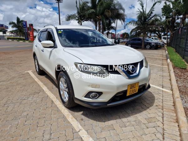 2018 - Nissan  X-Trail