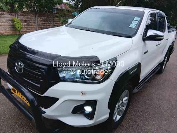 2018 - Toyota  Hilux