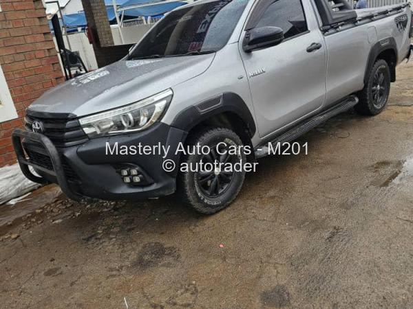 2015 - Toyota  Hilux
