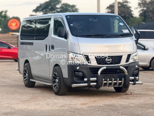 2016 - Nissan  Caravan