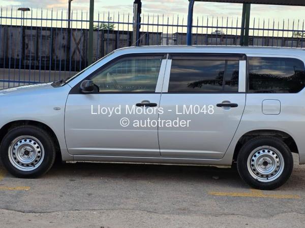 2016 - Toyota  Probox