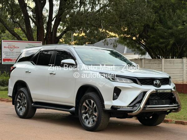2025 - Toyota  Fortuner