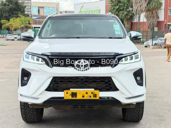 2021 - Toyota  Fortuner