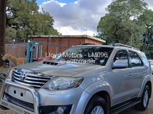 2015 - Toyota  Fortuner