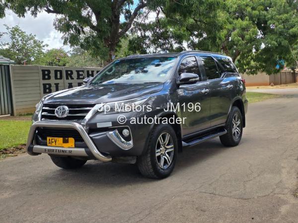 2016 - Toyota  Fortuner