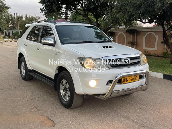 2012 - Toyota  Fortuner