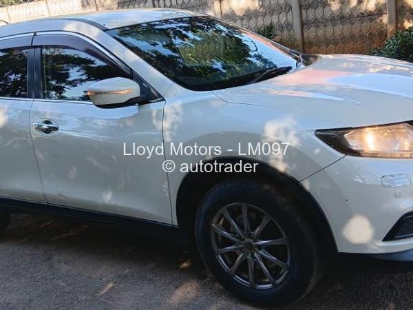 2014 - Nissan  X-Trail