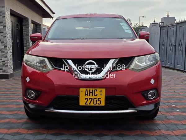 2015 - Nissan  Xtrail
