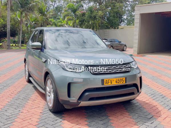 2018 - Land-Rover  Discovery 5