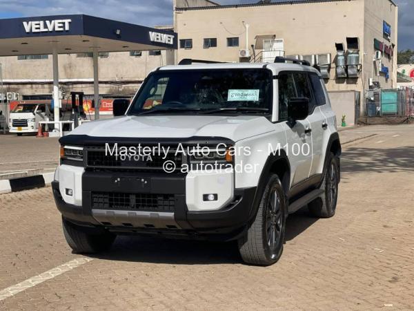 2025 - Toyota  Land Cruiser Prado