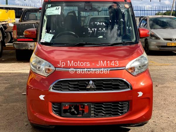 2018 - Mitsubishi  ek Space