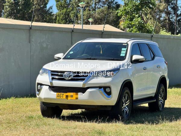 2016 - Toyota  Fortuner