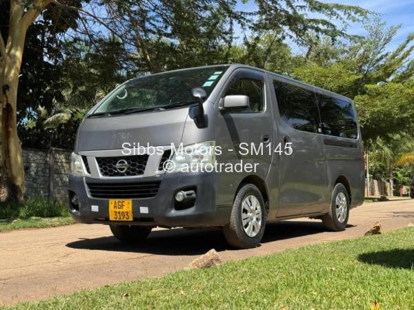 2017 - Nissan  NV350