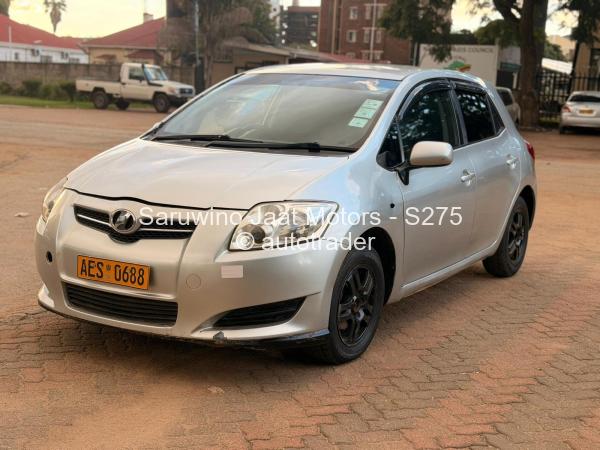 2008 - Toyota  Auris