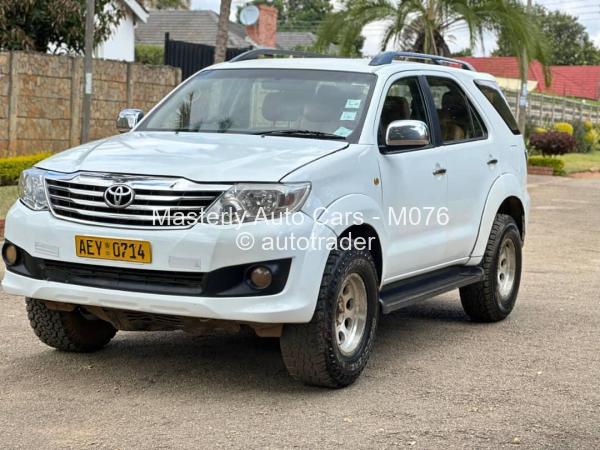 2009 - Toyota  Fortuner