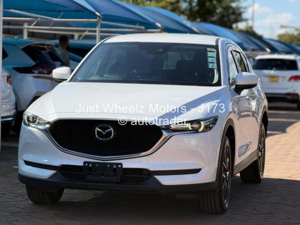 2017 - Mazda  CX5