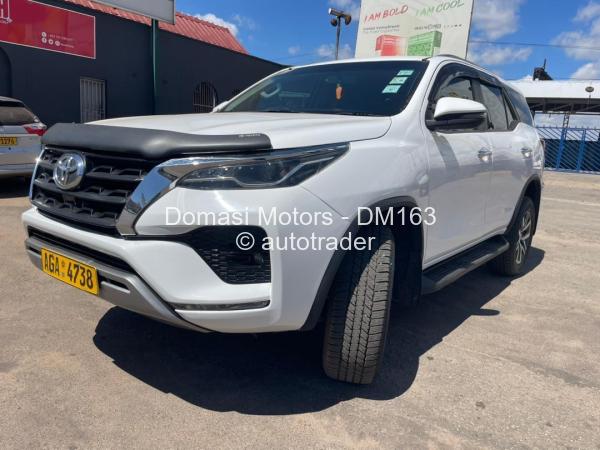 2020 - Toyota  Fortuner
