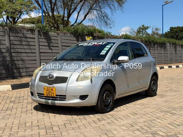 2005 - Toyota  Vitz