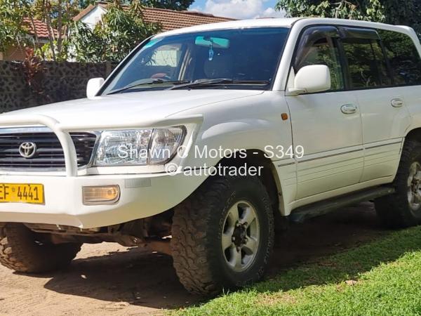 2000 - Toyota  Land Cruiser 100