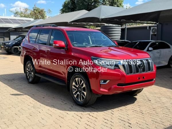 2022 - Toyota  Land Cruiser Prado