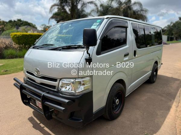 2016 - Toyota  Hiace