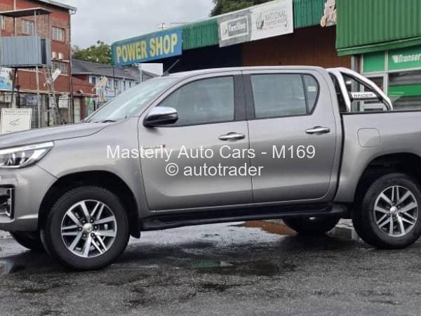 2016 - Toyota  Hilux