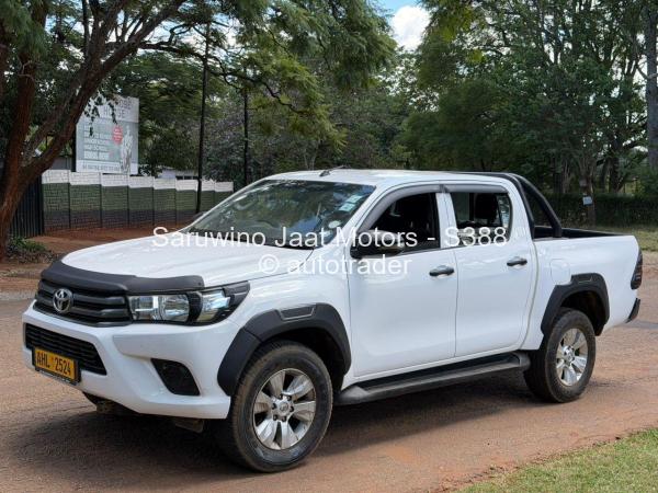 2020 - Toyota  Hilux