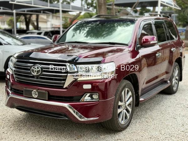2018 - Toyota  Land Cruiser 200