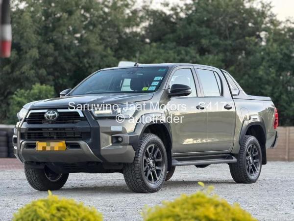 2022 - Toyota  Hilux