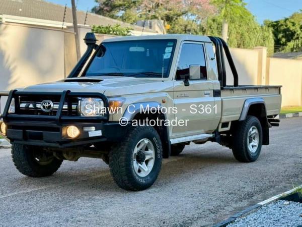 2019 - Toyota  Land Cruiser 79