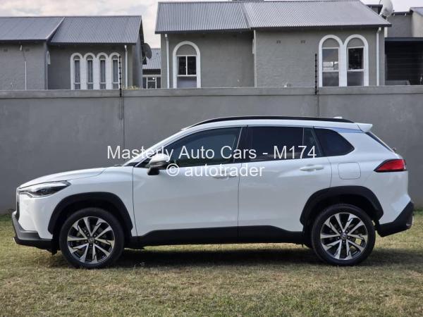 2023 - Toyota  Corolla Cross