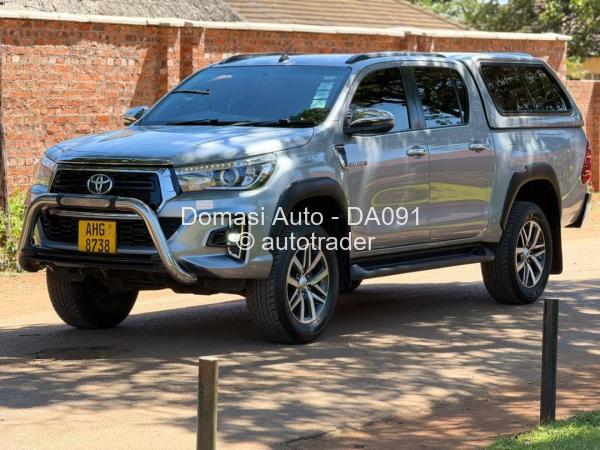 2016 - Toyota  Hilux
