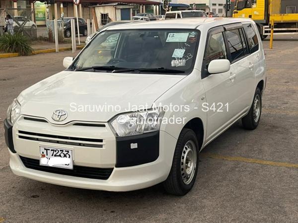 2018 - Toyota  Probox