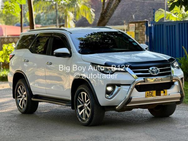 2020 - Toyota  Fortuner