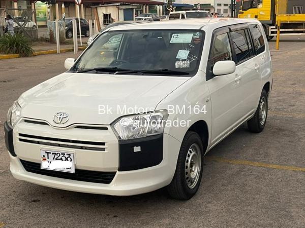 2016 - Toyota  Probox